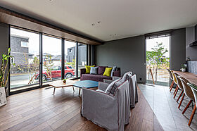 トヨタホームの施工事例「料理もおもてなしも、 ふたりでもっと楽しめる家。」の画像3