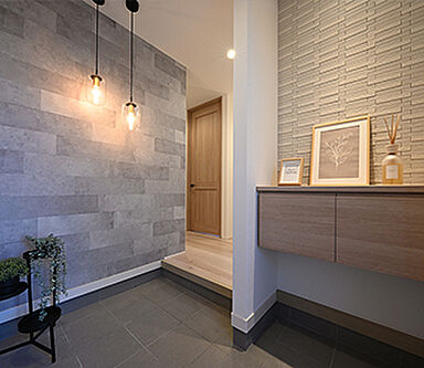 トヨタホームの施工事例「アウトドア好き夫妻がリラックスして過ごせる開放感のある2階リビング。」の画像5