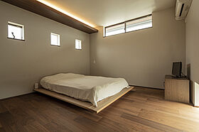 トヨタホームの施工事例「緑いっぱいの中庭が、開放感と日々の癒やしをもたらす住まい。」の画像6