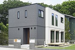 トヨタホームの施工事例「子どもの頃から憧れていた庭付き一戸建てを明るく爽やかなリゾートテイストで。」の画像