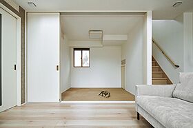 トヨタホームの施工事例「子どもの頃から憧れていた庭付き一戸建てを明るく爽やかなリゾートテイストで。」の画像2