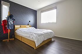 トヨタホームの施工事例「子どもの頃から憧れていた庭付き一戸建てを明るく爽やかなリゾートテイストで。」の画像4