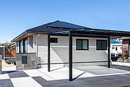イズミ不動産株式会社 GARDEN HILL HOMEの施工事例「温もりを感じるリビングを中心に、平屋でかなえた効率的な暮らし。」の画像