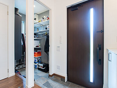 セキスイハイム 長町展示場の施工事例「勾配天井がのびやかな内と外がつながる平屋の住まい」の画像4