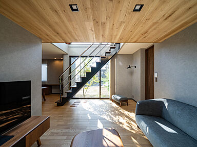 セキスイハイム 長町展示場の施工事例「家で過ごす時間を贅沢な日常に。心地よさを追求した空間の豊かさを感じる住まい」の画像1