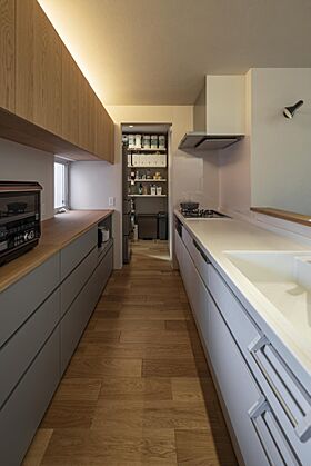 積水ハウス イズ長町展示場の施工事例「住宅密集地で居心地の良さを追求。柔らかな光に包まれた一年中快適な家」の画像4