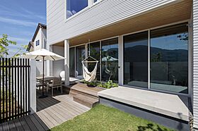積水ハウス レグヌムコート市川展示場の施工事例「高台の角地という立地を活かした、大開口から抜群の眺望が楽しめる家」の画像3
