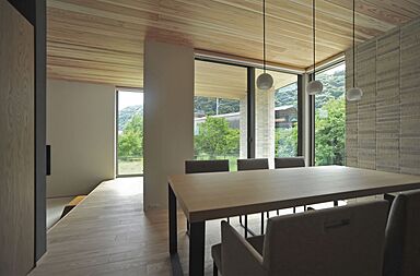 積水ハウスの施工事例「必要な場所につくった収納が大活躍。無垢材など自然素材の心地よさを味わえる家」の画像3