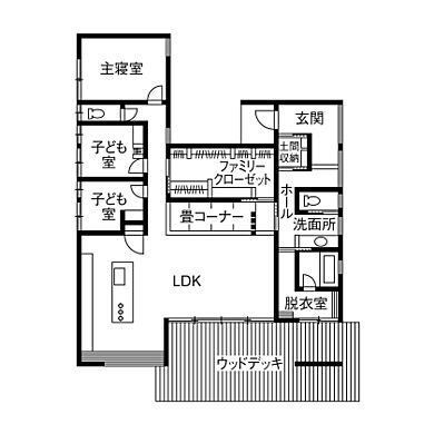 積水ハウス シャーウッド太田展示場の施工事例「大開口でウッドデッキとつながる豊かな自然に溶け込む平屋の住まい」の1階間取り図の画像1