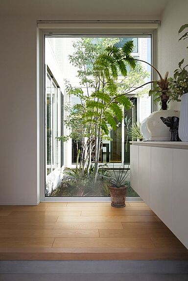 積水ハウス シャーウッド太田展示場の施工事例「ダイナミックな吹き抜けが見どころの、つながりを大切にした大空間の家」の画像6