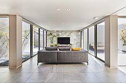 積水ハウスの施工事例「プライバシーを守りながらも、光と開放感にあふれたコートハウス」の画像