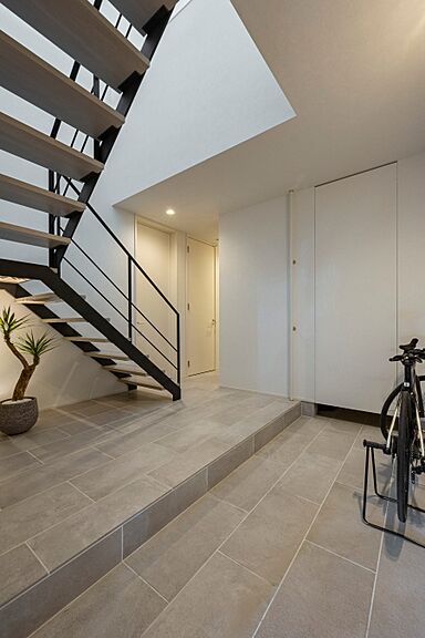 積水ハウス シャーウッド太田展示場の施工事例「美しい山々の稜線と、ホテルライクなインテリアを楽しむ上質空間」の画像5