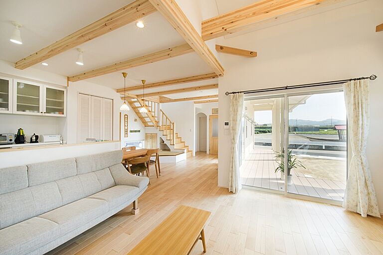 檜建設株式会社の公式画像_リビング2