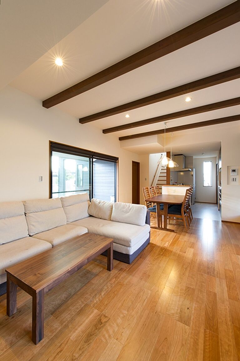 檜建設株式会社の公式画像_リビング2