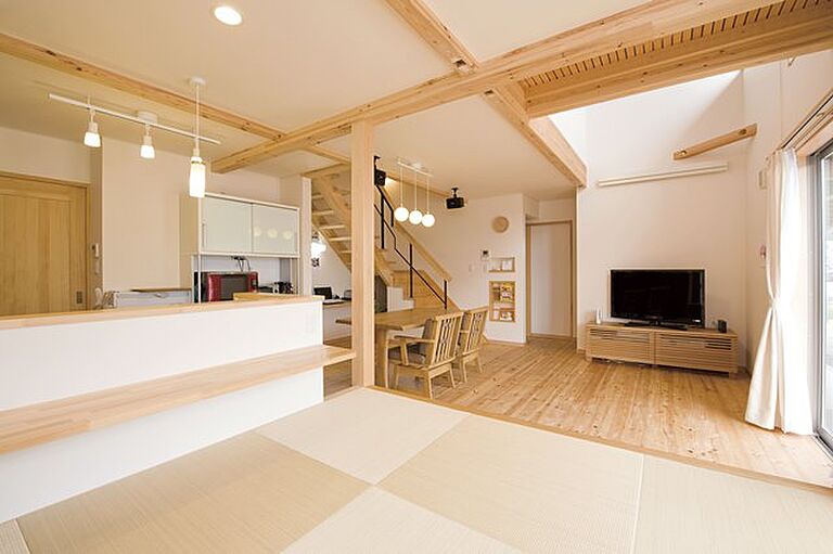 檜建設株式会社の公式画像_リビング2