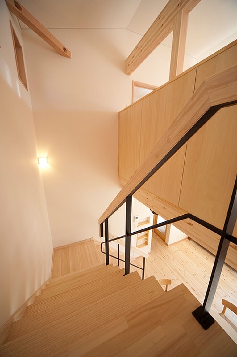 檜建設株式会社の公式画像_階段6