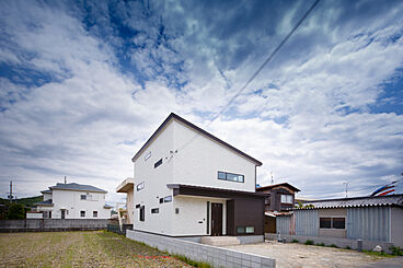 コージーホームの施工事例「造作家具をふんだんに使用したお家」の画像