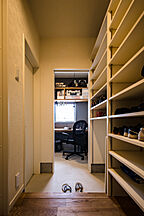 木の家スタイルの玄関 コージーホームの事例画像