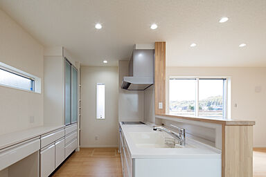 コージーホームの施工事例「光あふれるアースカラーなお家」の画像2