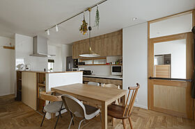 コージーホームの施工事例「心地ヨイしつらえいっぱいのオウチ」の画像1