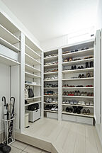 シンプルモダンスタイルの収納 コージーホームの事例画像