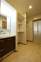 和風・和モダンスタイルの洗面所 有限会社 アビリティーホームの事例画像