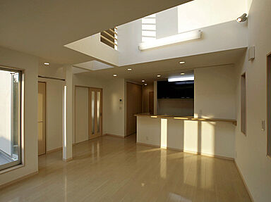 有限会社 アビリティーホームの施工事例「光の家 ~3層構造~」の画像3