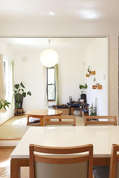 和風・和モダンスタイルのリビング 無添加住宅 コラボハウスの事例画像