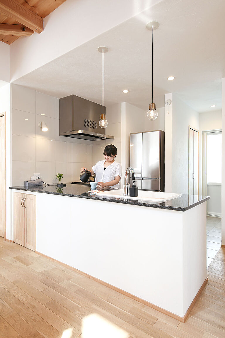 無添加住宅 コラボハウスの公式画像_キッチン4