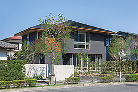 住友林業株式会社 長町モールサイドの施工事例「わが家の中心はゆったりダイニング」のメイン画像