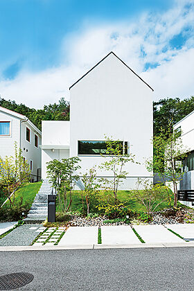 住友林業株式会社 長町モールサイドの施工事例「家族がつながる白い家」の画像1