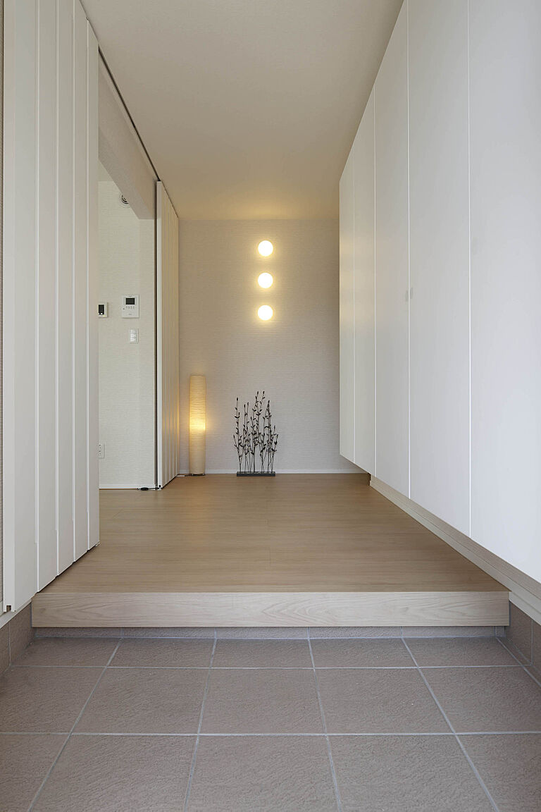 一条工務店 盛岡日報東展示場の公式画像_玄関4