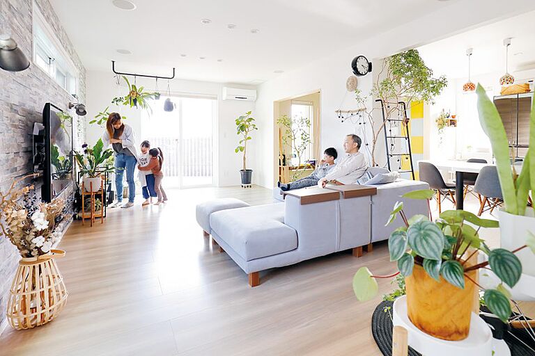 一条工務店 盛岡日報東展示場の公式画像_リビング2