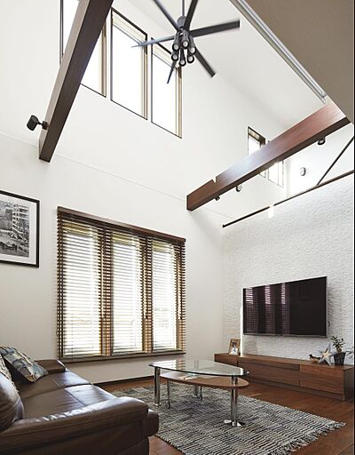 シンプルモダンスタイルのリビング 一条工務店 熊本インタ-展示場の事例画像