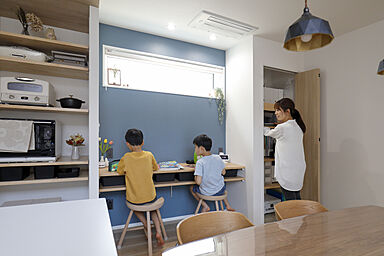 一条工務店 エコノハ仙台港展示場の施工事例「子育てしやすい間取りと家事動線のお家。」の画像2