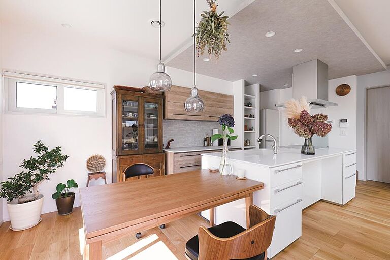 一条工務店 西宮北口東展示場の公式画像_キッチン3