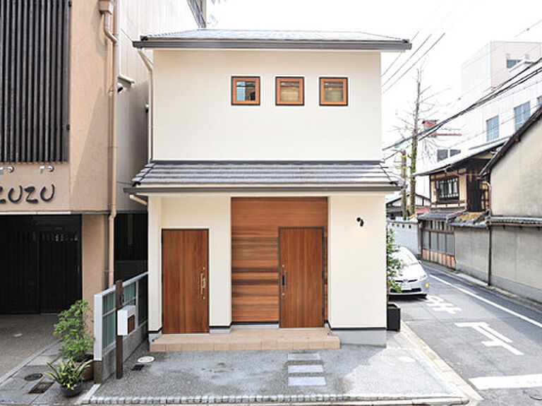 太陽住宅の公式画像_玄関6