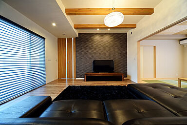 太陽住宅の施工事例「理想的な2世帯住宅」の画像1