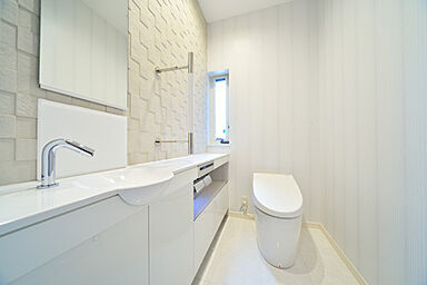 太陽住宅の施工事例「理想的な2世帯住宅」の画像3