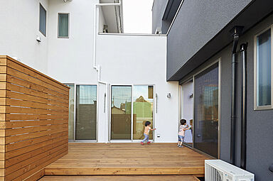 ポラスグループ ポラテック株式会社 ポウハウスの施工事例「千葉県野田市 白と黒の二世帯住宅【見学可】」の画像4