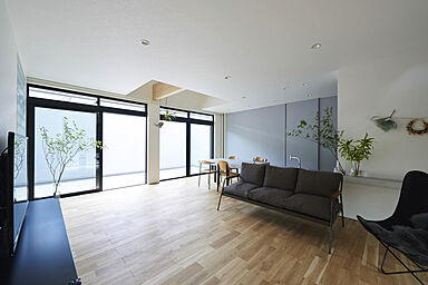 ポラスグループ ポラテック株式会社 ポウハウスの施工事例「千葉県柏市 共働き家族のシンプルな住まい -haco-」の画像2