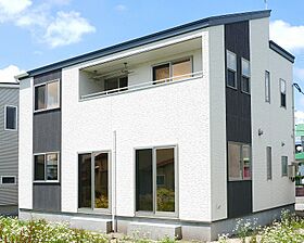 株式会社サンクリエイトホームの施工事例「南に大窓を配した日差したっぷりの家」のメイン画像