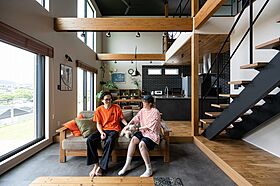 株式会社 田舎暮しの施工事例「眺めのよい大きな吹抜けのある家」の画像2
