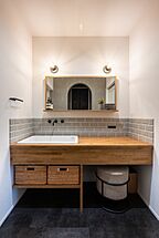 木の家スタイルの洗面所 株式会社 田舎暮しの事例画像