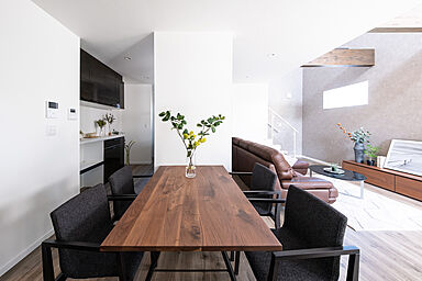 株式会社 田舎暮しの施工事例「日々の暮しを大切にしたビルトインガレージのある住まい」の画像7