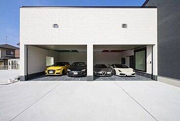 株式会社 TATSUMIの施工事例「【平屋】170坪を超える土地に愛車4台のビルトインガレージ付き平屋」の画像