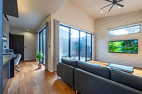 ポラスグループの注文住宅ブランド 北辰工務店の施工事例「中庭から光を取り込んだ明るく開放的な平屋」のメイン画像