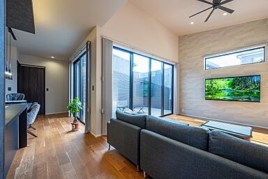 ポラスグループの注文住宅ブランド 北辰工務店の施工事例「中庭から光を取り込んだ明るく開放的な平屋」の画像