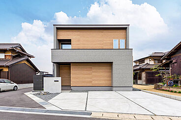 ひのき住宅【工務店で建てるデザイナーズハウス】の施工事例「ヌックと吹ぬけのある家」の画像