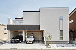 ひのき住宅の施工事例「バルコニーで家族と団らんを楽しむ理想の暮らし」の画像